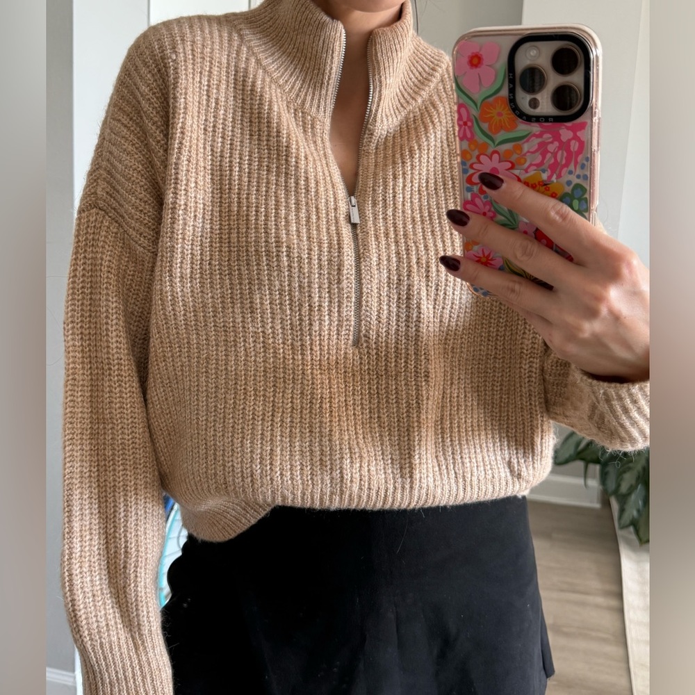 Calvin Klein Beige Knit Pullover